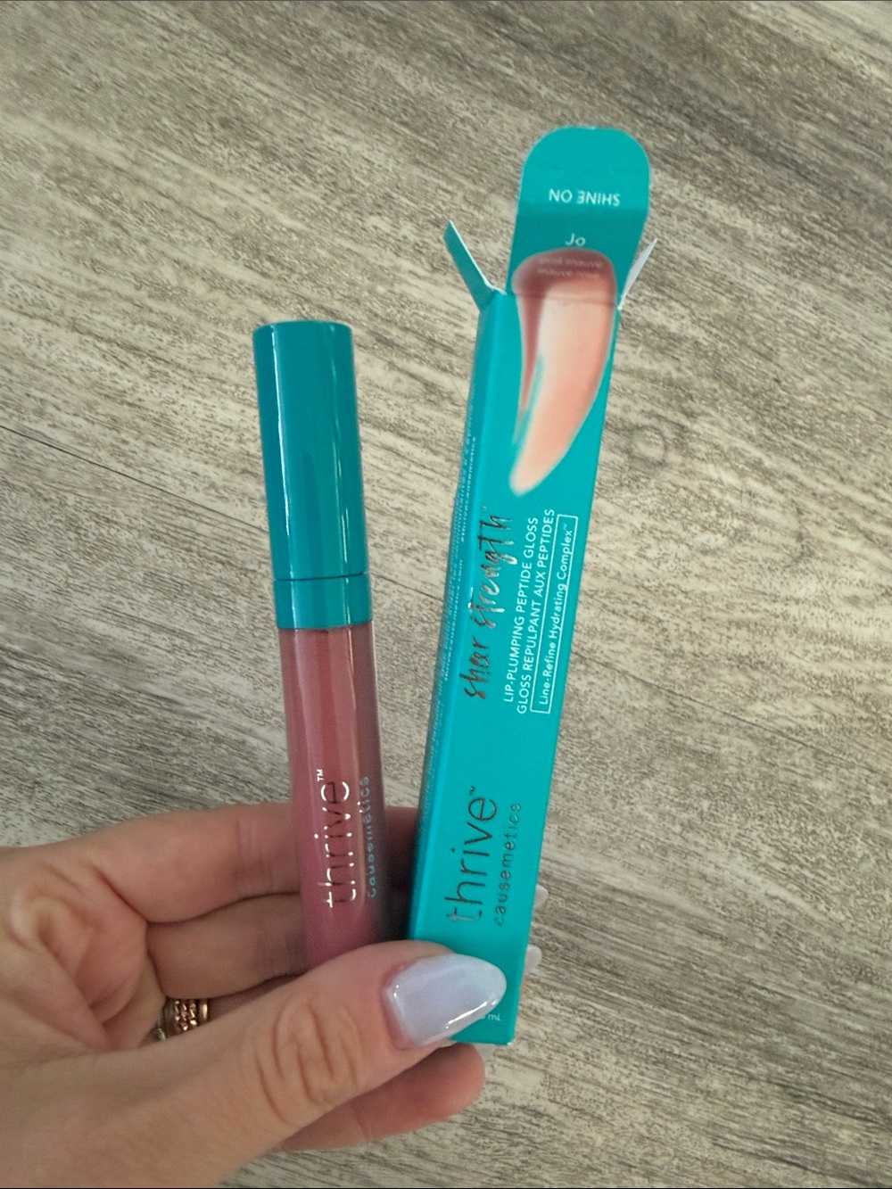 thrive causemetics Shine On Lip Plumping Gloss — Mauve Pink